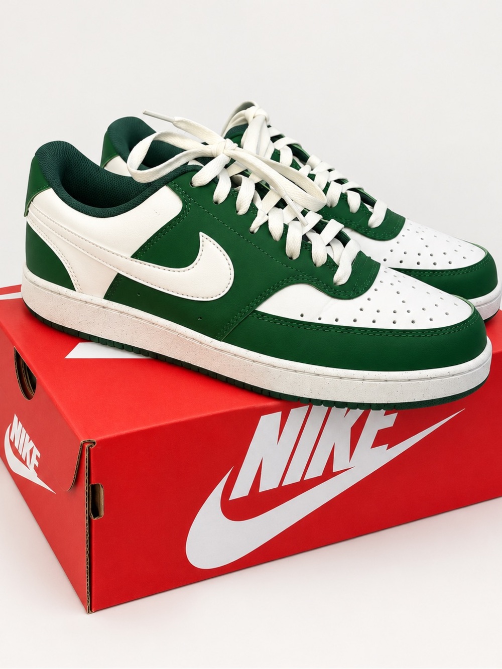Nike Low-Top Sneakers in Green and White